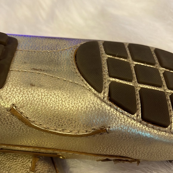 Clarks Gold Driving Loafers - Picture 5 of 6